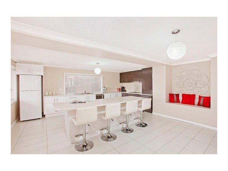 61 Iola Avenue, Farmborough Heights NSW 2526