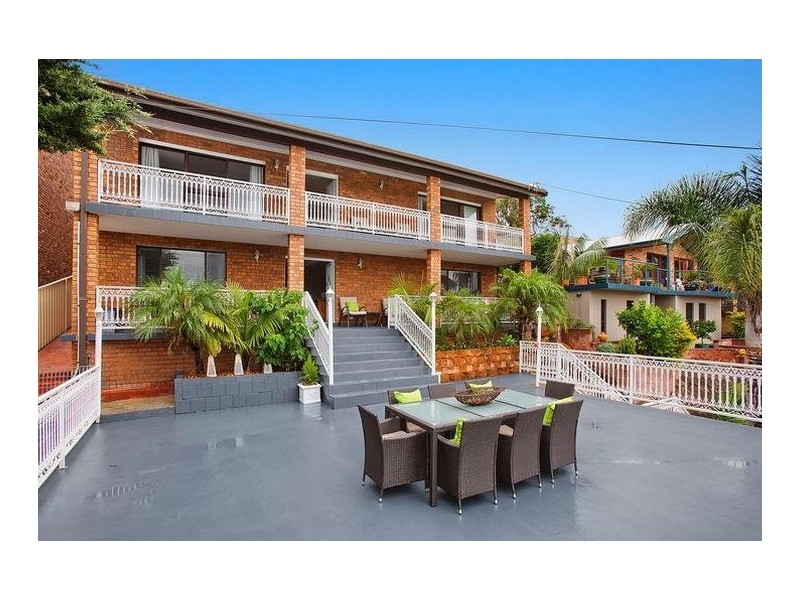 61 Iola Avenue, Farmborough Heights NSW 2526