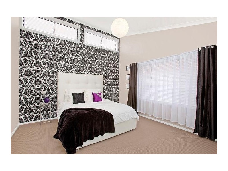 61 Iola Avenue, Farmborough Heights NSW 2526