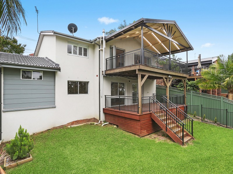 7 Baker Crescent, Figtree NSW 2525