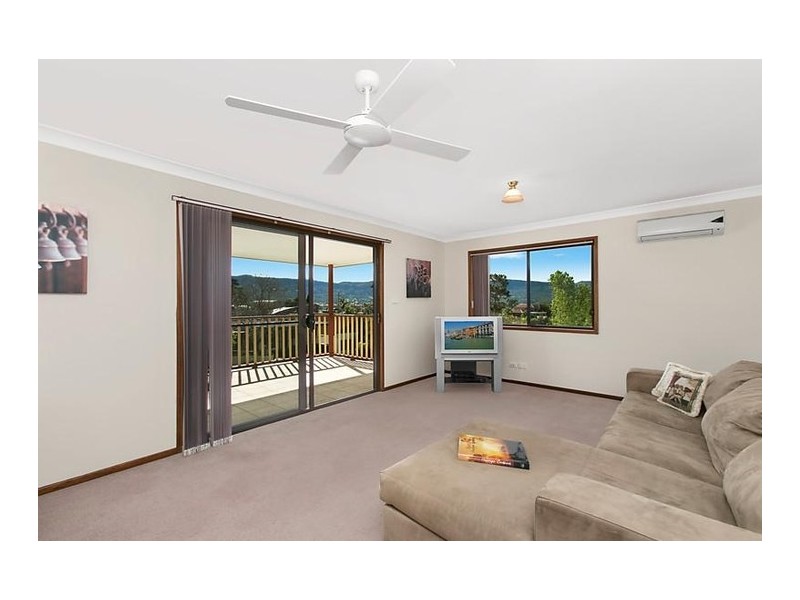 17 Burrell Crescent, Dapto NSW 2530