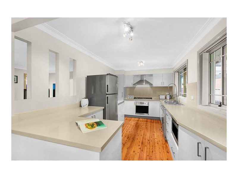 16 Branch Avenue, Figtree NSW 2525