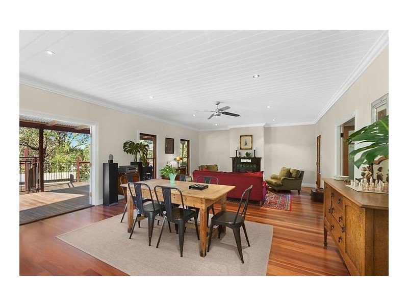 17 Woodlands Place, Figtree NSW 2525