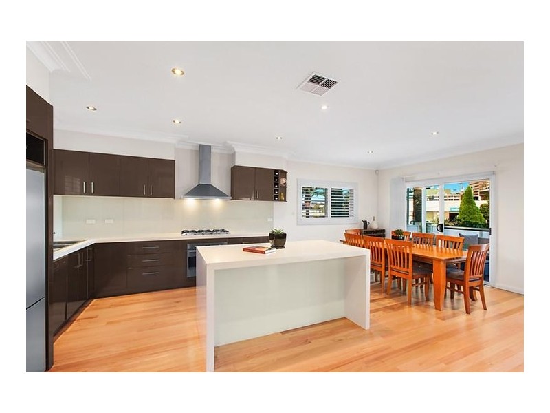 8A Robinson Street, Wollongong NSW 2500