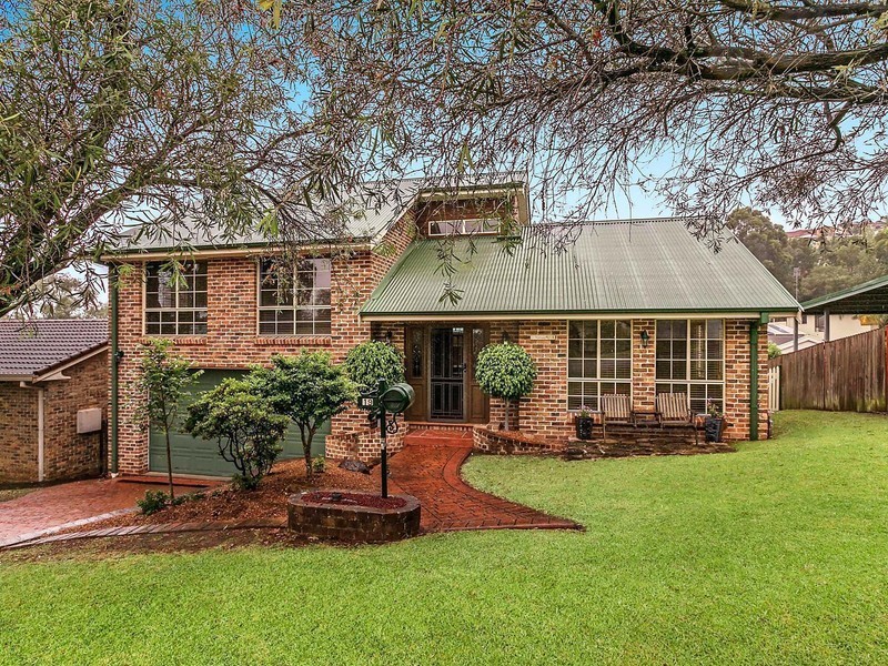 19 Tamarind Drive, Cordeaux Heights NSW 2526