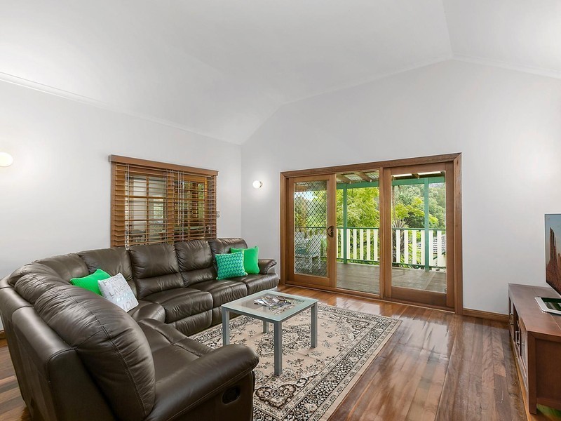 19 Tamarind Drive, Cordeaux Heights NSW 2526