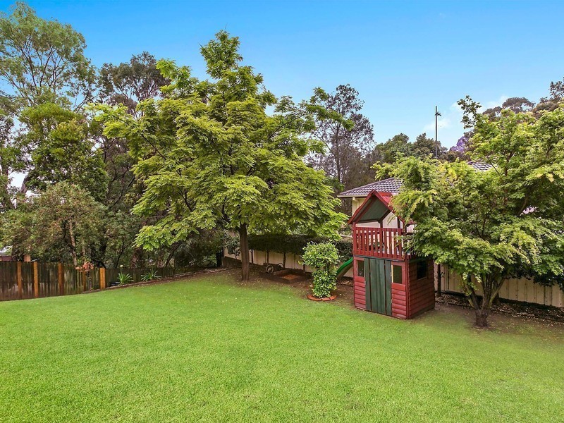 19 Tamarind Drive, Cordeaux Heights NSW 2526