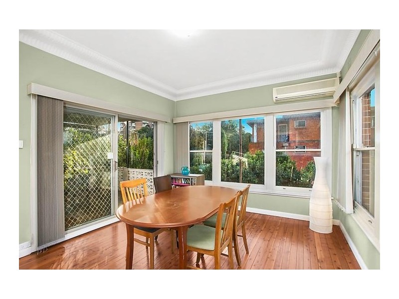 56 Rowland Avenue, Wollongong NSW 2500
