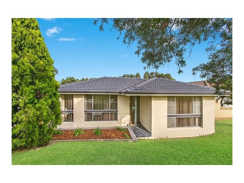 17 Coral Crescent, Unanderra NSW 2526