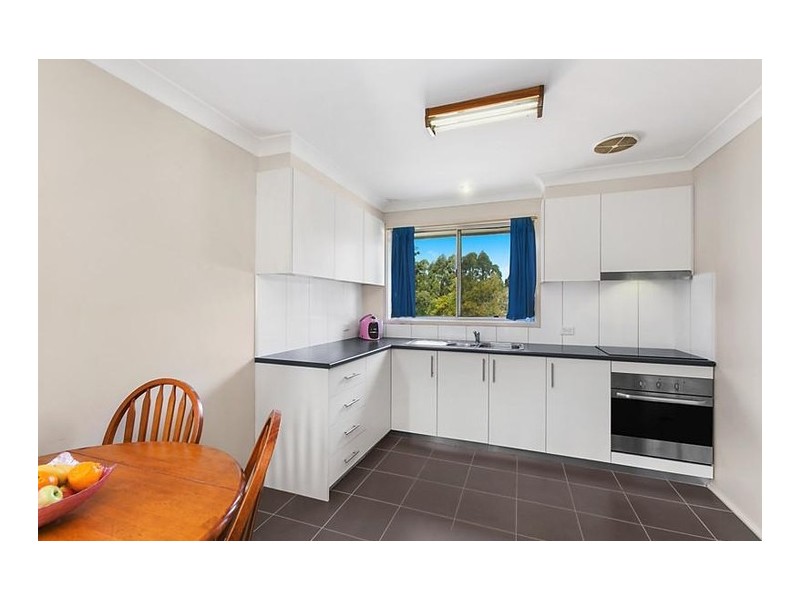 17 Coral Crescent, Unanderra NSW 2526