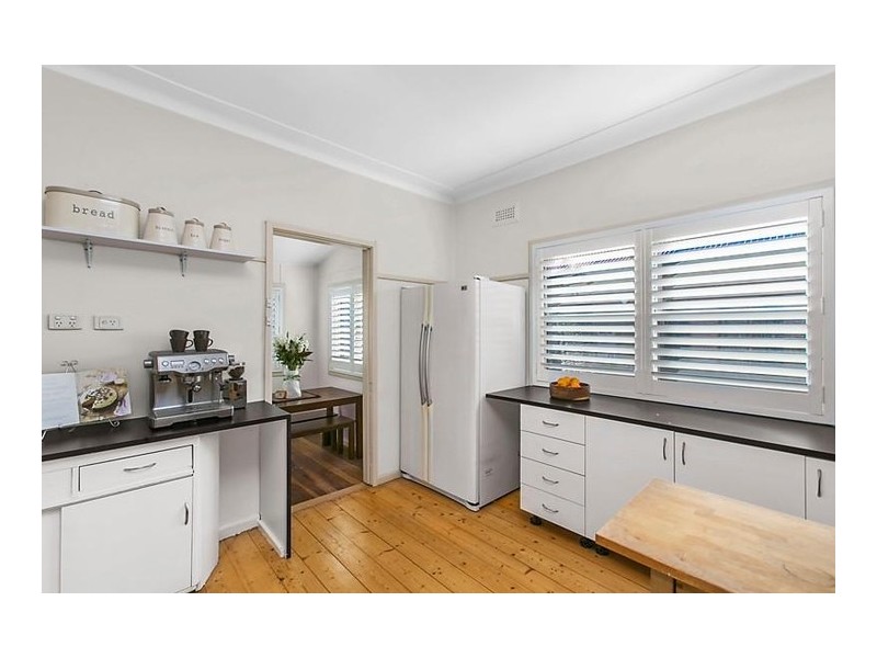 26 Carr Street, Towradgi NSW 2518