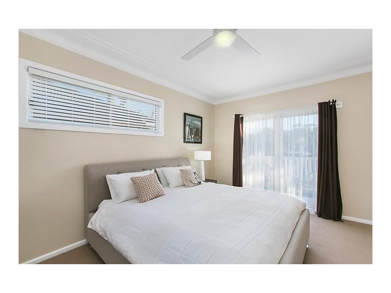 21 London Drive, West Wollongong NSW 2500