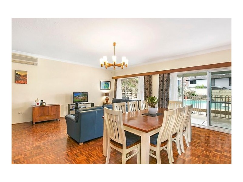 16 Wellington Drive, Balgownie NSW 2519