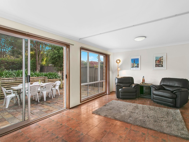 10 Tolson Place, Balgownie NSW 2519