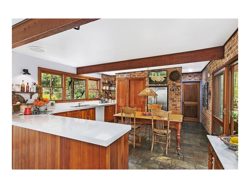 360 Farmborough Road, Farmborough Heights NSW 2526