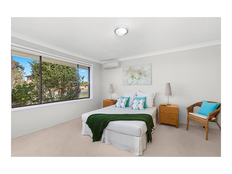6 St Marks Crescent, Figtree NSW 2525