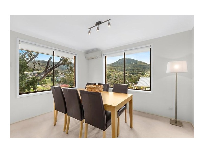 6 St Marks Crescent, Figtree NSW 2525