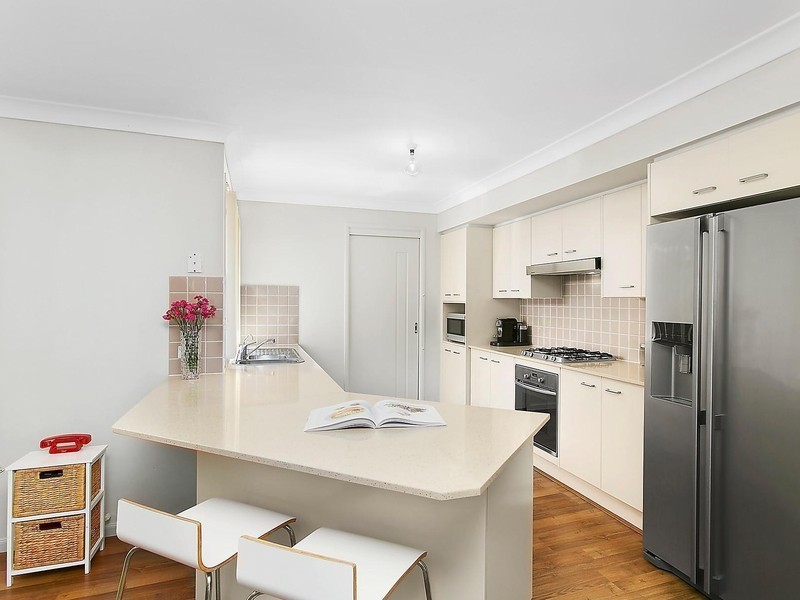 8 Hubbard Avenue, Horsley NSW 2530