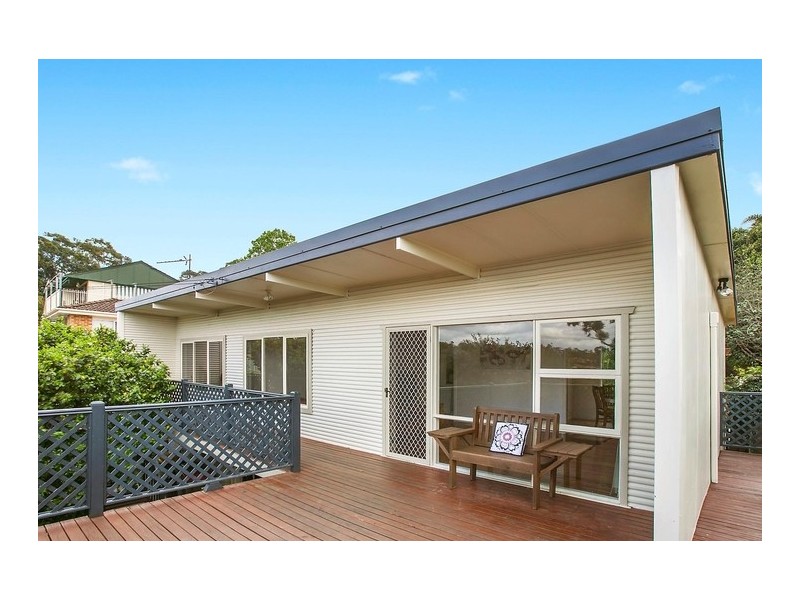 72 Beverley Avenue, Unanderra NSW 2526