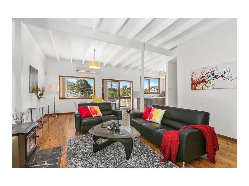 10 Hunter Street, Balgownie NSW 2519