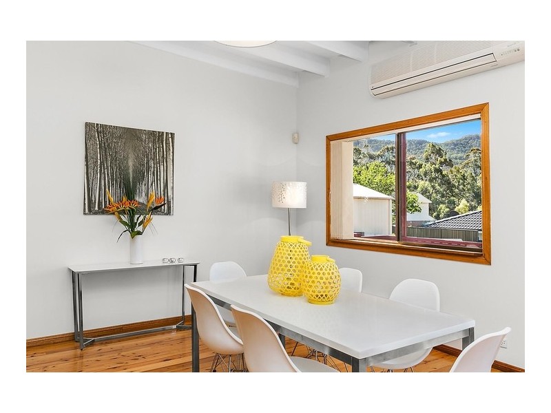 10 Hunter Street, Balgownie NSW 2519