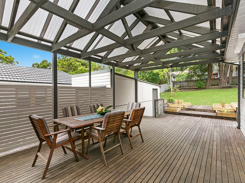 9 Taronga Avenue, Mangerton NSW 2500