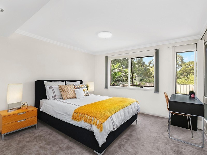 2 Hibiscus Place, Unanderra NSW 2526