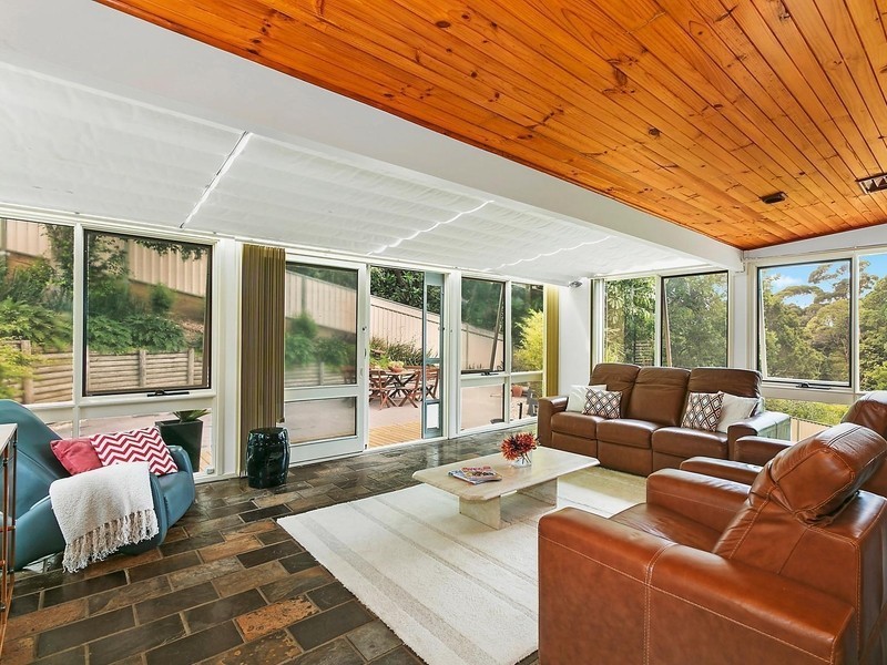 2 Hibiscus Place, Unanderra NSW 2526