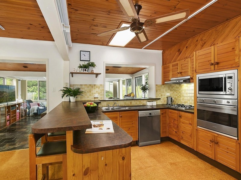 2 Hibiscus Place, Unanderra NSW 2526