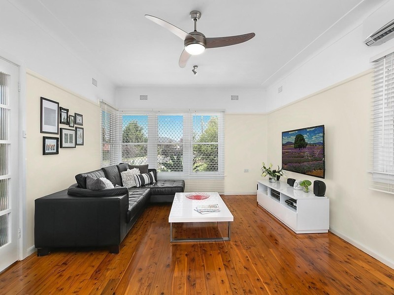 92 Farmborough Road, Farmborough Heights NSW 2526