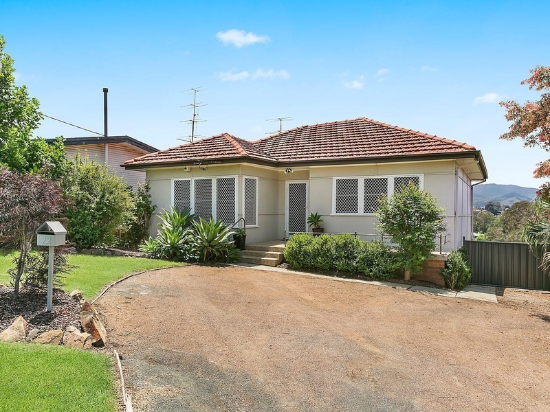 92 Farmborough Road, Farmborough Heights NSW 2526