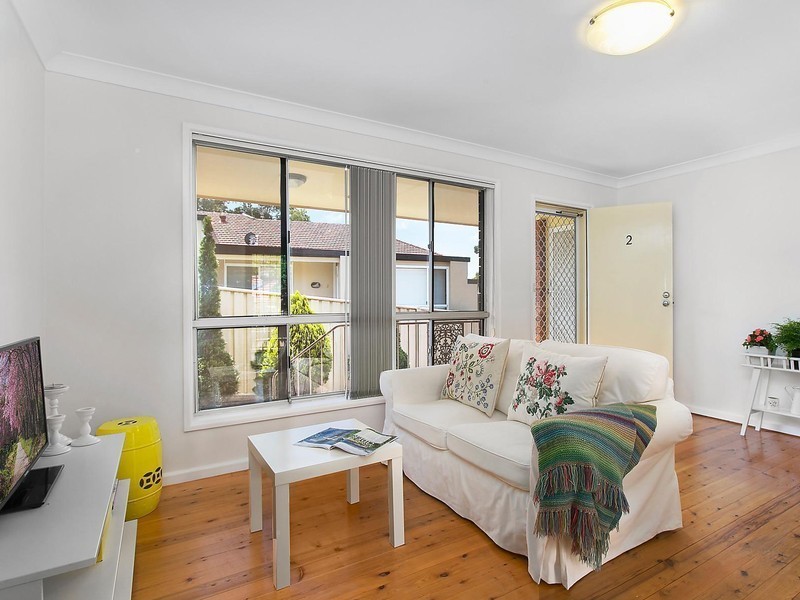 2/10 Buckle Crescent, West Wollongong NSW 2500