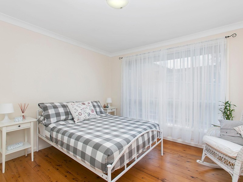 2/10 Buckle Crescent, West Wollongong NSW 2500
