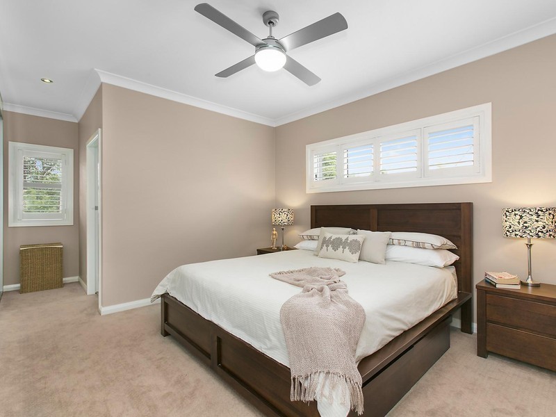 48 Colgong Crescent, Towradgi NSW 2518