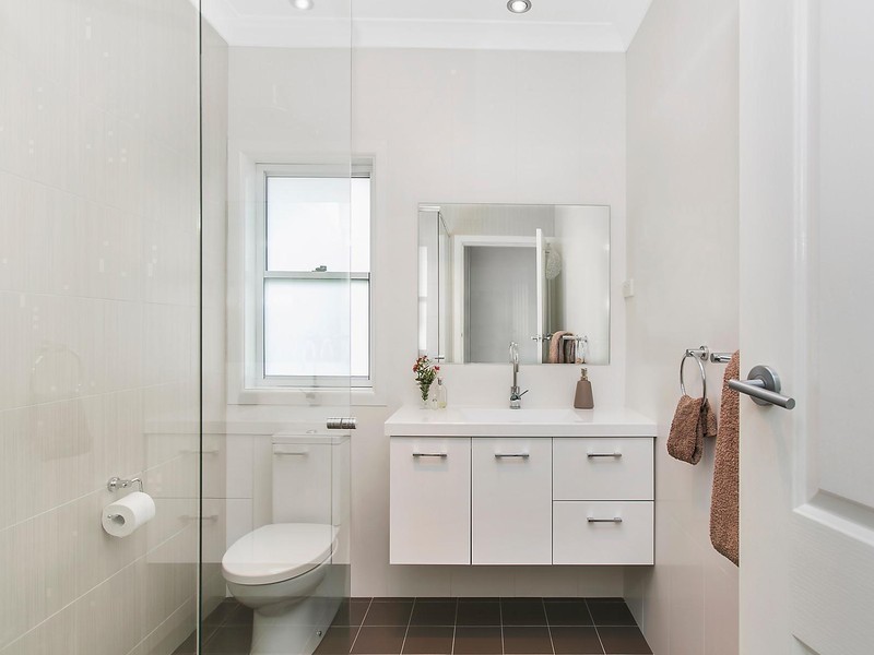 48 Colgong Crescent, Towradgi NSW 2518