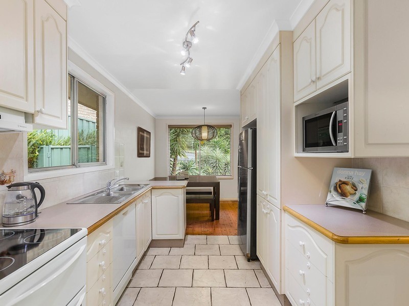 18 Smyth Place, Figtree NSW 2525