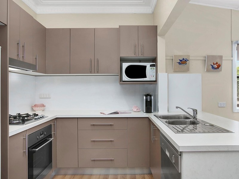 12 Abercrombie Street, West Wollongong NSW 2500