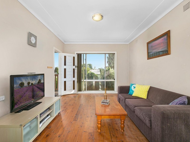 41 Essex Street, Berkeley NSW 2506