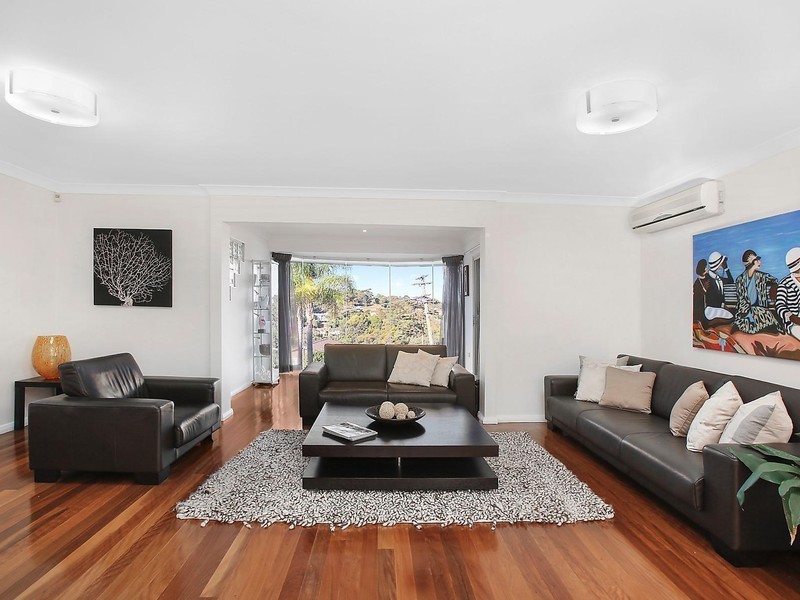 4 Nareena Avenue, Figtree NSW 2525