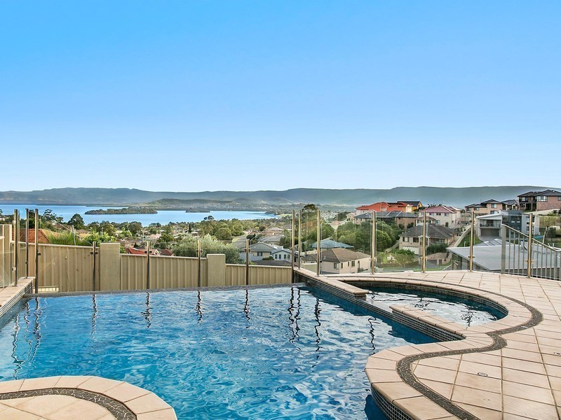 4 Jacana Place, Lake Heights NSW 2502