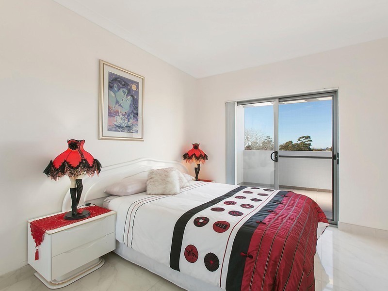 16/225 Princes Highway, Corrimal NSW 2518