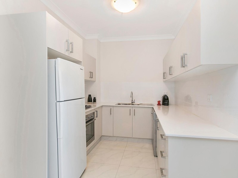 16/225 Princes Highway, Corrimal NSW 2518