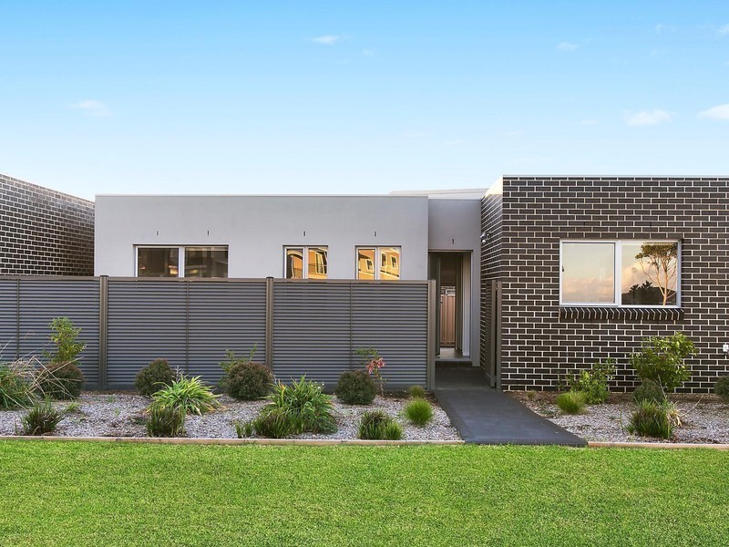 2/30 Coolum Parkway, Shell Cove NSW 2529