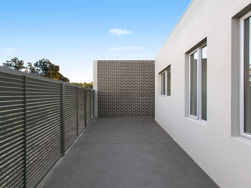 2/30 Coolum Parkway, Shell Cove NSW 2529