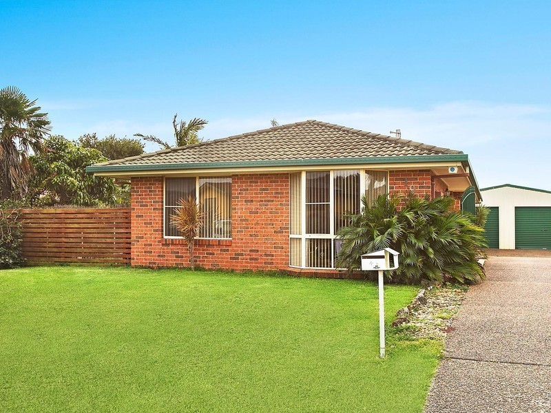 19 Palmae Place, Albion Park Rail NSW 2527