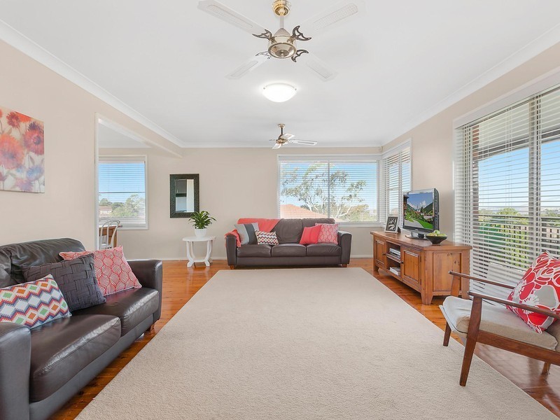 48 Fairloch Avenue, Farmborough Heights NSW 2526