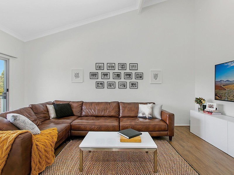 54 Natan Place, Cordeaux Heights NSW 2526
