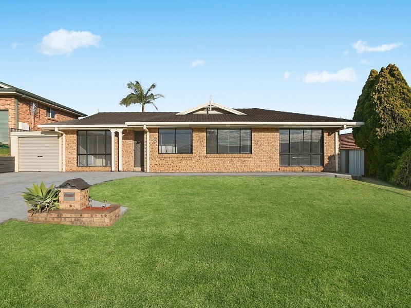 16 Roper Road, Albion Park NSW 2527