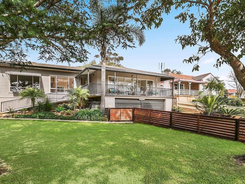 19 Gibsons Road, Figtree NSW 2525