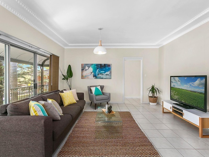 19 Gibsons Road, Figtree NSW 2525